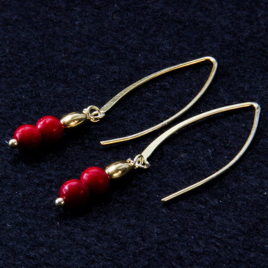 Rote Bambuskorallen-Ohrhänger mit 925er Silber Vergoldung, ein leuchtendes Schmuckstück