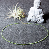 Exquisites Hellgrünes Diamanten-Collier facettiert geschliffen 43,5 cm lang ca. 14 ct