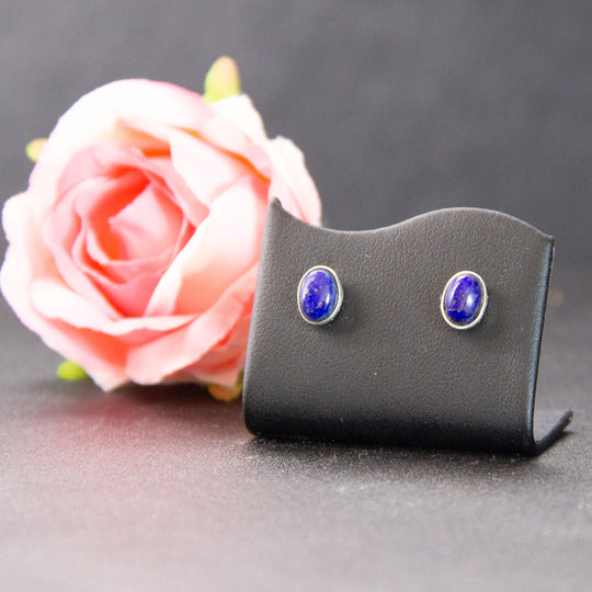 Kleine, ovale Lapislazuli-Silberohrstecker