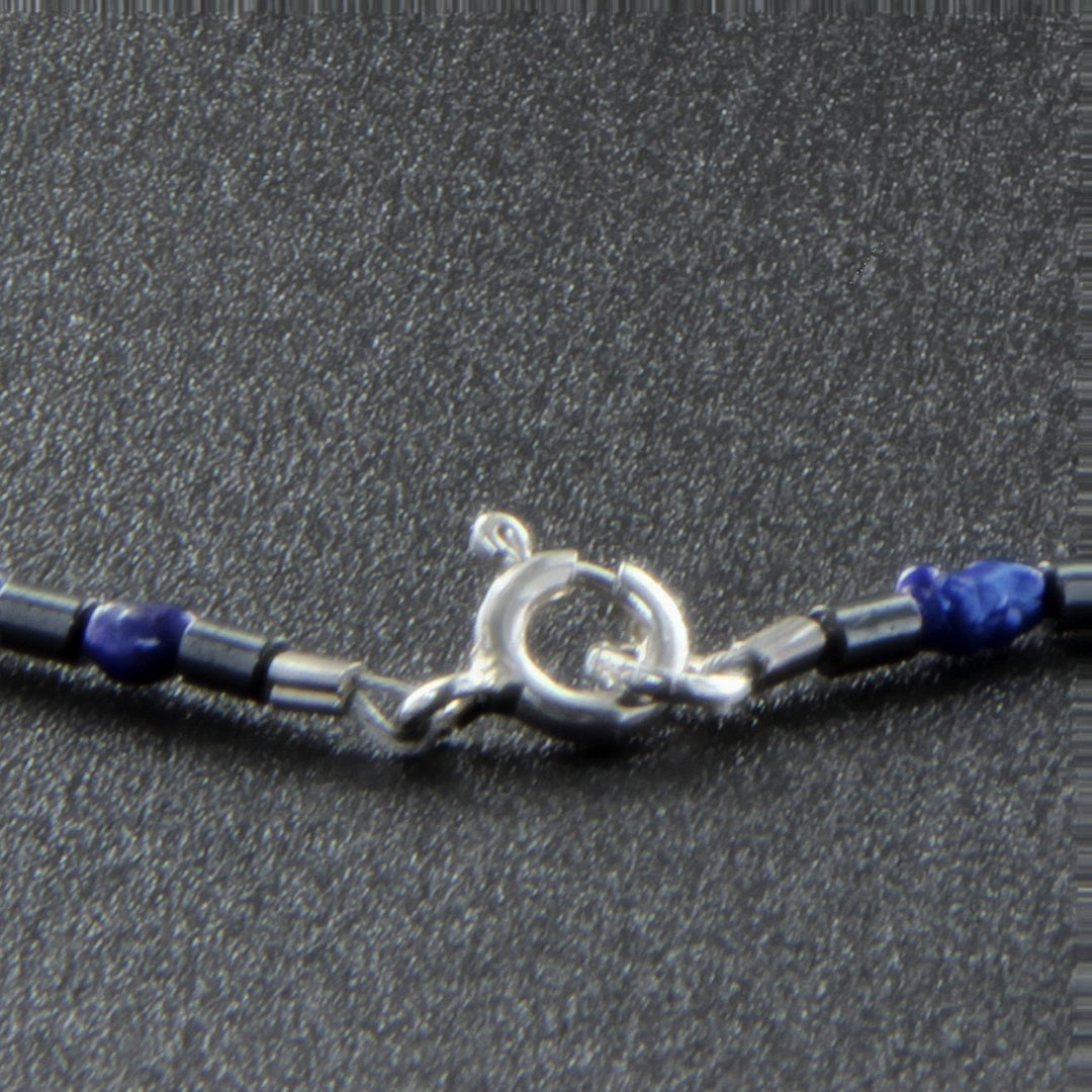Dunkelblaue Perlenkette, Hämatit-Reiskornperlen-Collier