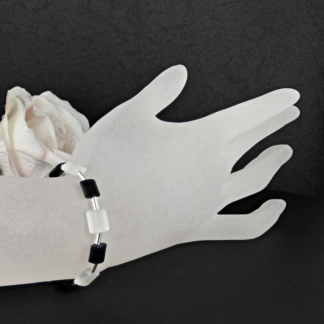 Schwarz-weiße Armband aus Onyx- und Bergkristall-Kissen