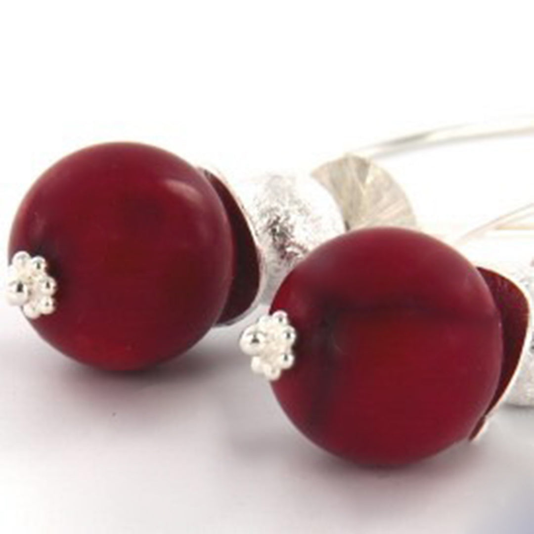 Korallen-Ohrhänger mit 925-Sterlingsilber strahlende Eleganz