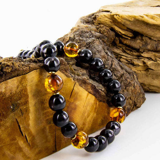 Moderne Bernsteinkette mit Obsidian und Silber