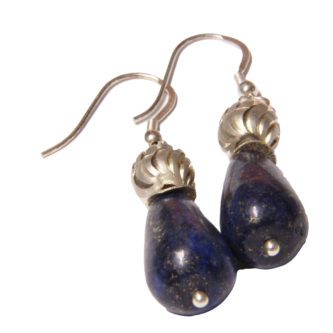 Dunkelblaue Lapislazuli-Ohrhänger mit Silber geschliffener Kugel Fischerhaken in Silber