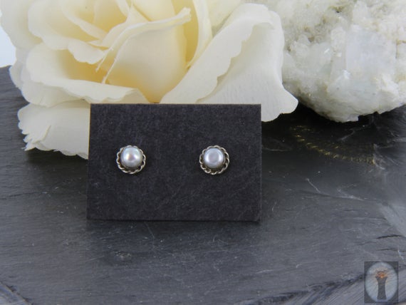 Perle-Rosette-Ohrstecker