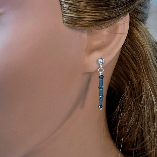 Spinell Hämatit-Ohrhänger: Schlichte Eleganz für Deinen Look