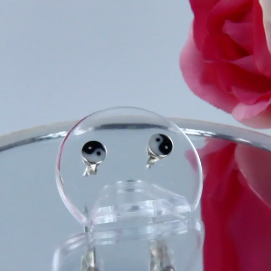 Kleine Yin Yang-Ohrstecker, Zen-Schmuck