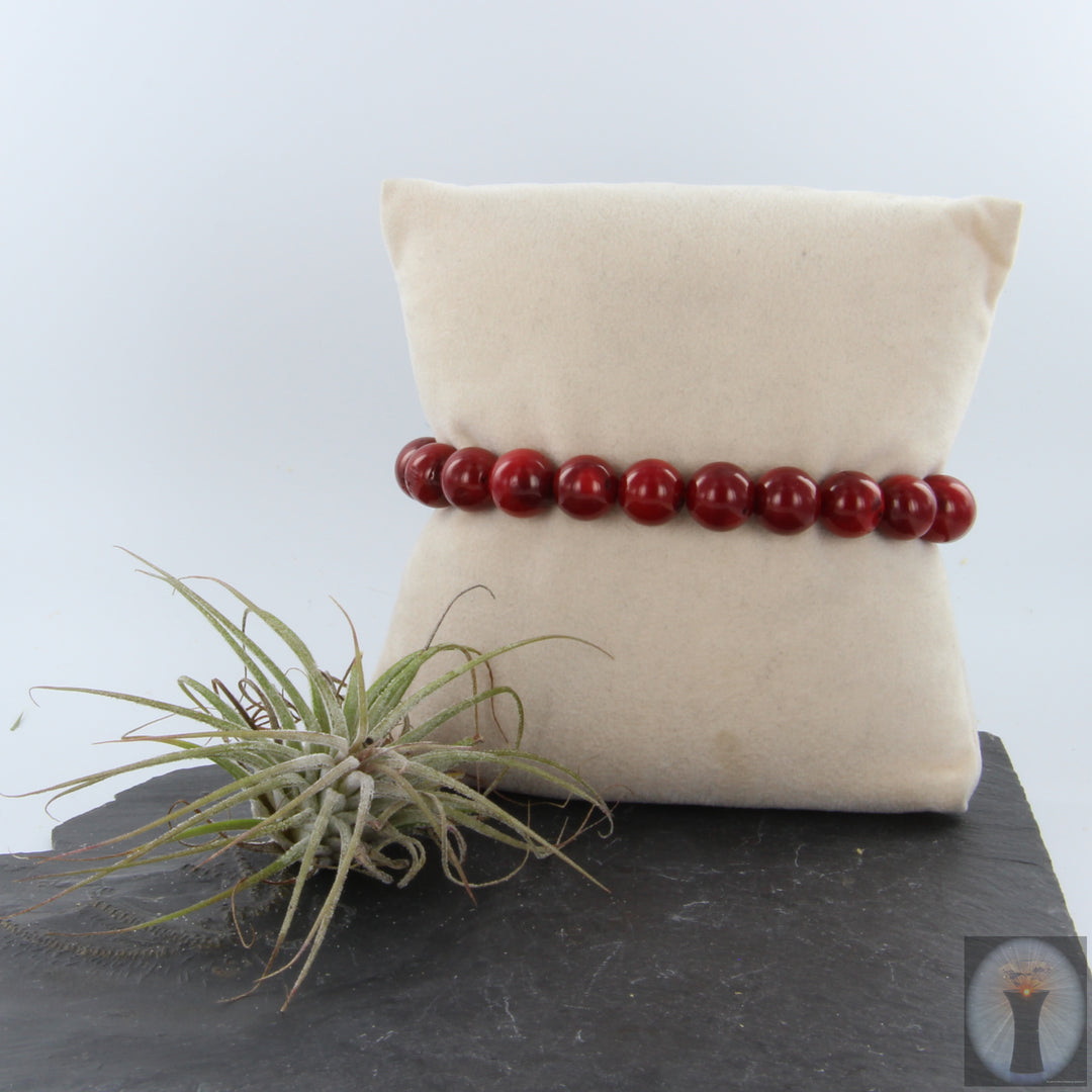 Rotes Bambuskorallen-Armband mit elastischem Band