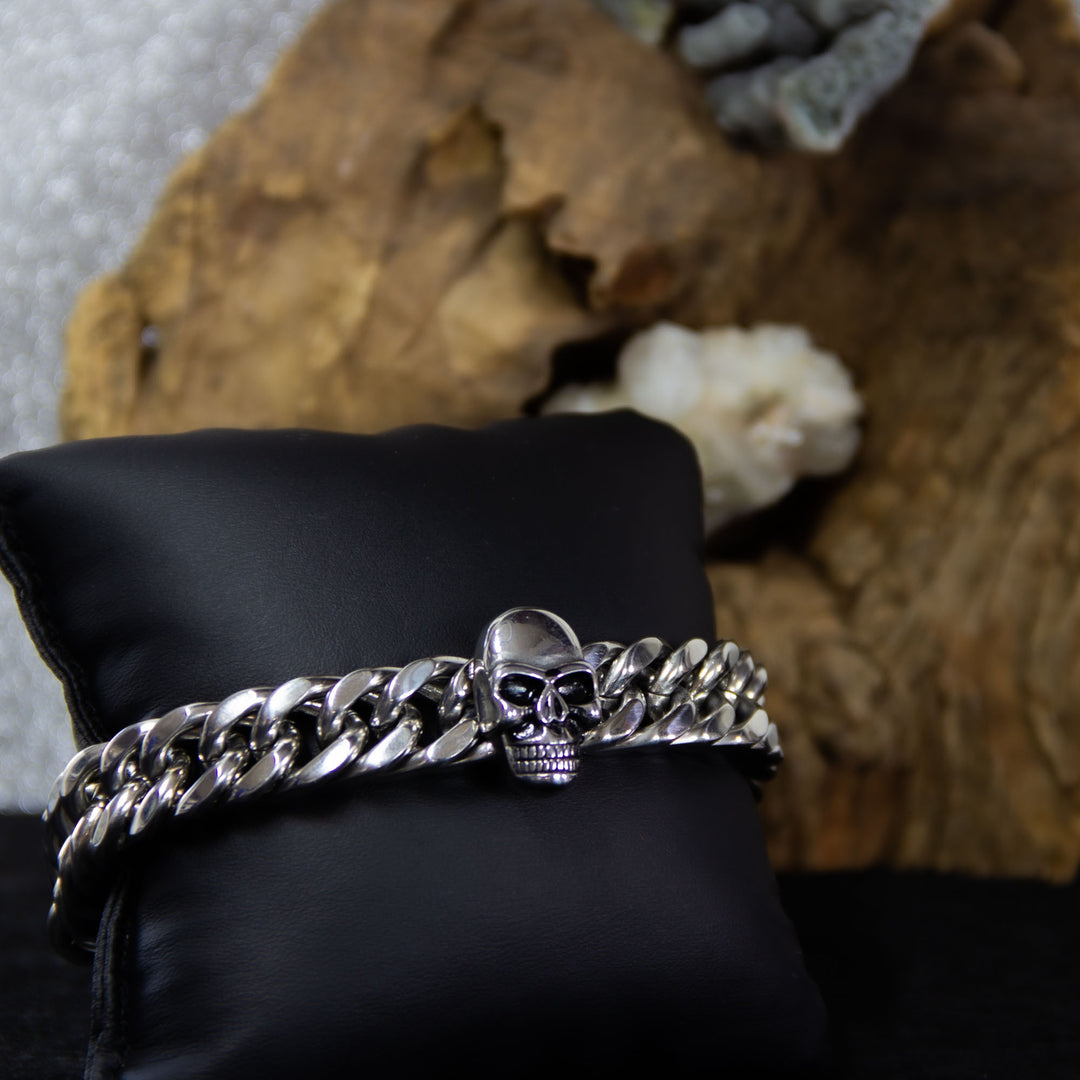 Edelstahl-Armband mit Totenkopf, Panzerkette silberfarbig mit Karabinerverschluss