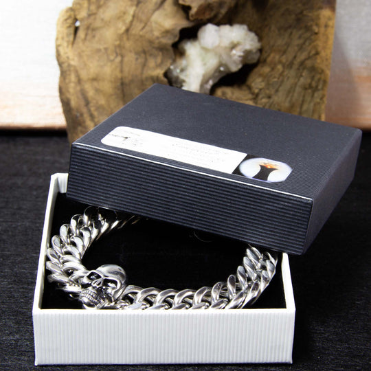 Edelstahl-Armband mit Totenkopf, Panzerkette silberfarbig mit Karabinerverschluss
