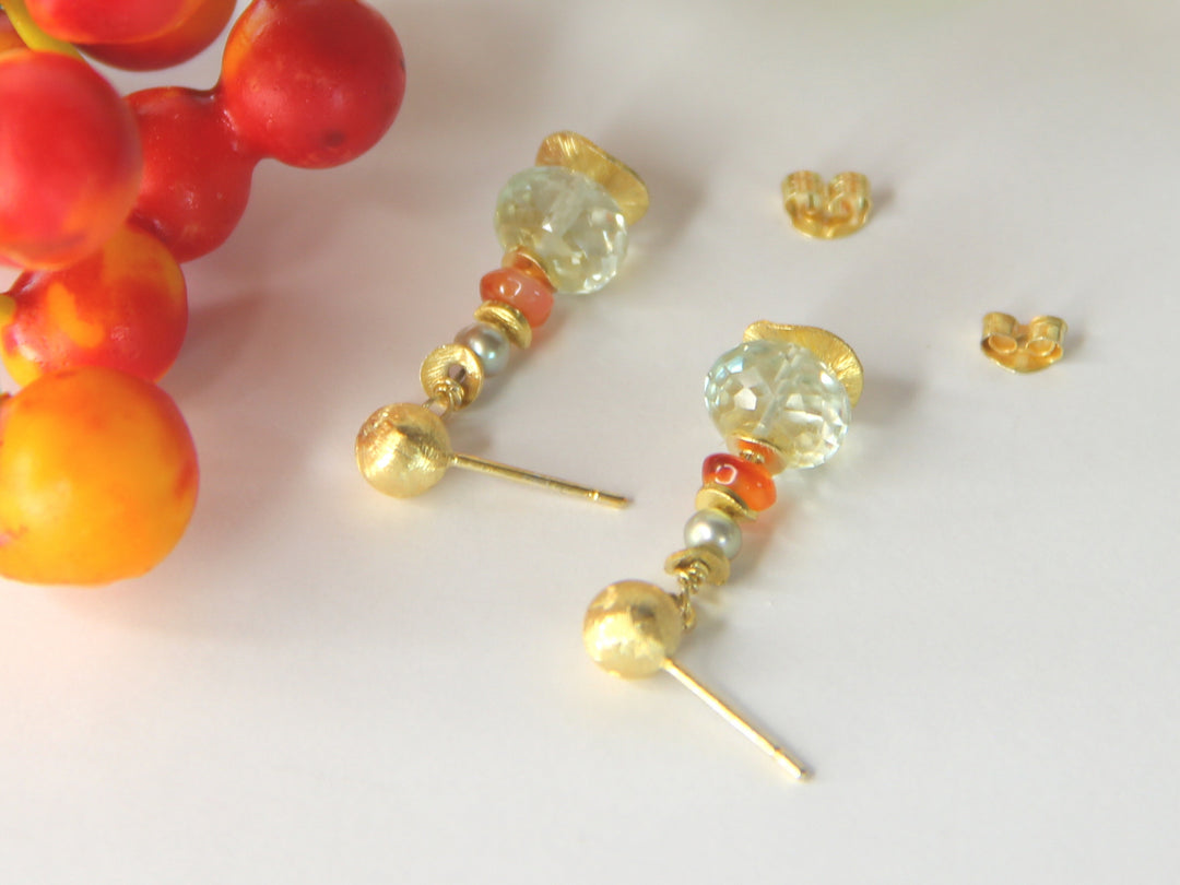 Prasiolith, grüner Amethyst facettiert, oranger Karneol, Perlen-Ohrhänger vergoldet
