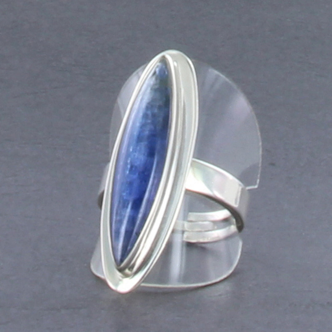 Kyanit-Spitzer-Ring-Silber