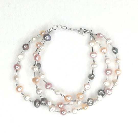Dreireihiges Perlenarmband, 925er Silber rhodiniert