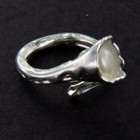 Perlen-Ring mit weißer Perle in Kelchform, 925er Sterlingsilber