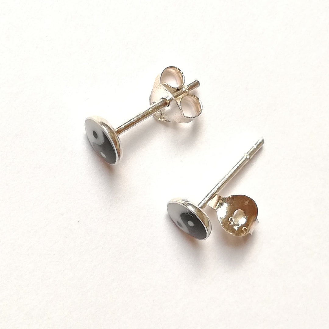 Kleine Yin Yang-Ohrstecker, Zen-Schmuck