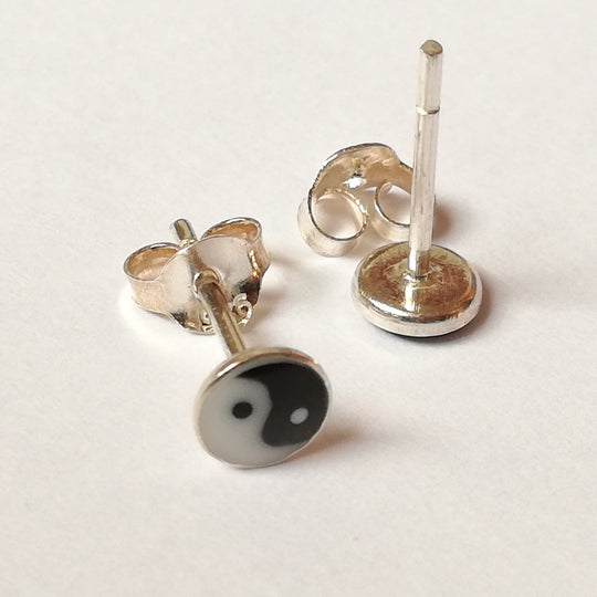 Kleine Yin Yang-Ohrstecker, Zen-Schmuck