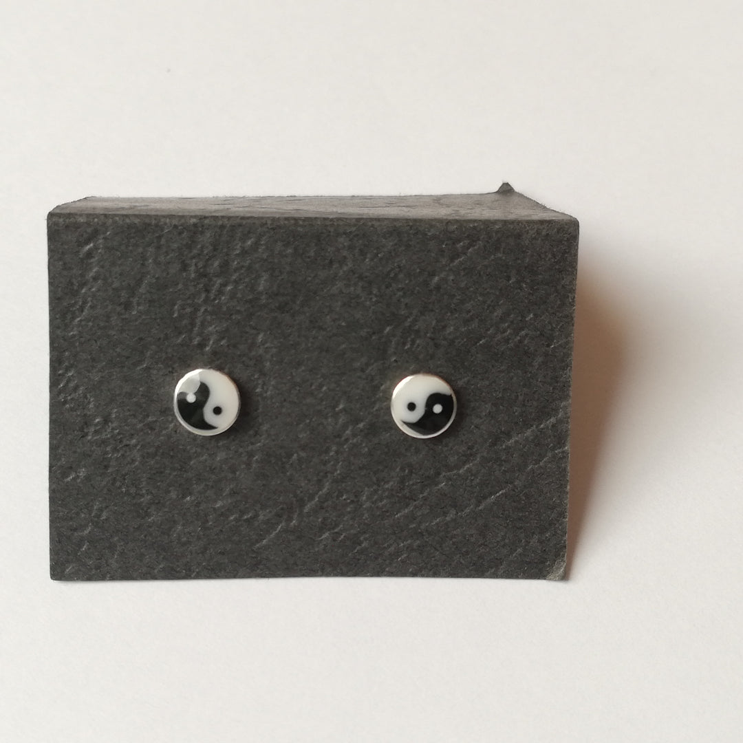 Kleine Yin Yang-Ohrstecker, Zen-Schmuck