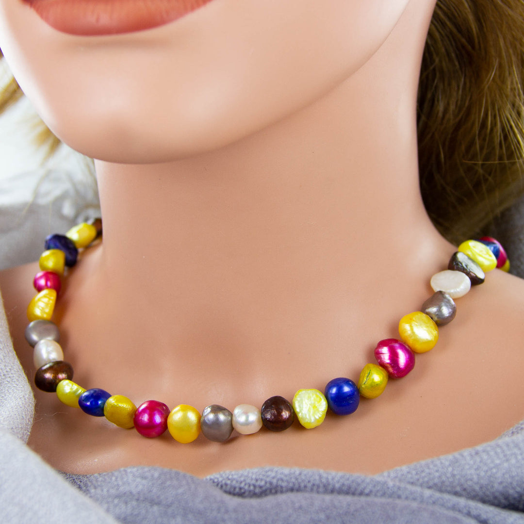 Perlenkette bunt Gelb Hellgrün Pink Braun weiß Blau Braun kräftige Farben Karabiner
